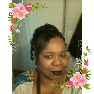 Meet your Posher, Norma